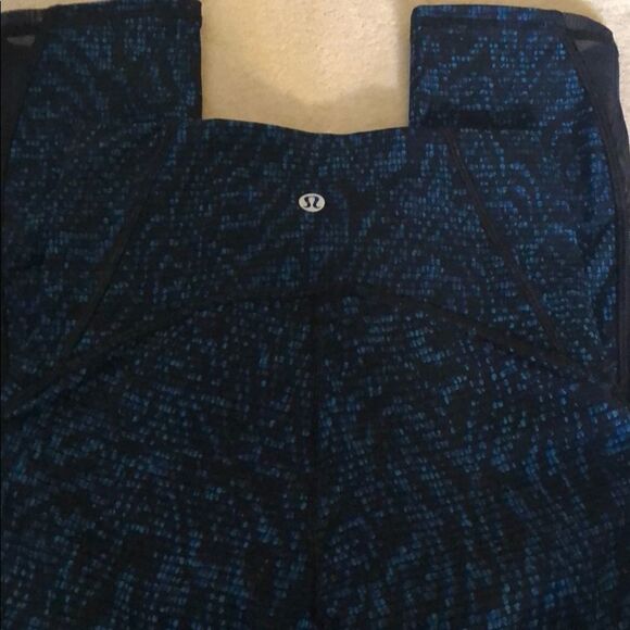 Lululemon Luxtreme Crops {Blue & Black} size 2 - Picture 2 of 7